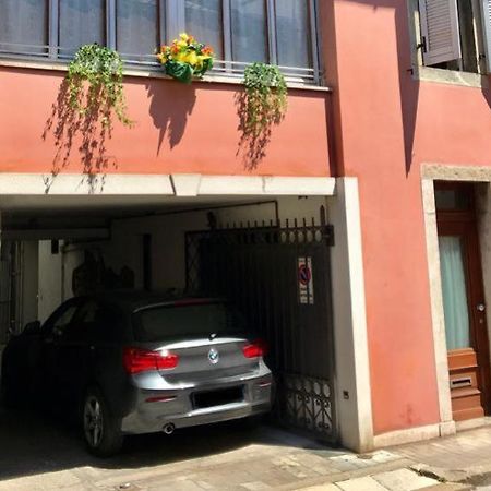 Che Piacere! Udine In Centro Col Posto Auto 아파트 외부 사진